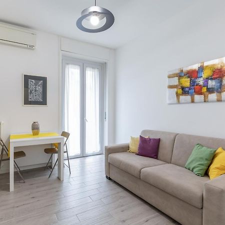 Piazza De Angeli M1 Comfortable Flat With Balcony Milan Extérieur photo