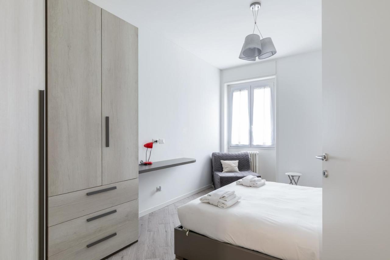 Piazza De Angeli M1 Comfortable Flat With Balcony Milan Extérieur photo